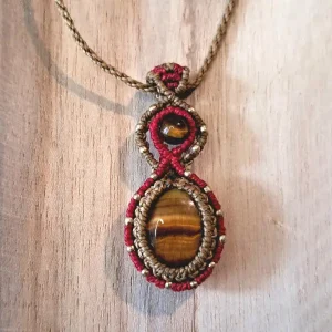 collier amulette oeil de tigre