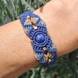 bracelet bleu micro micro macramé , sodalite B