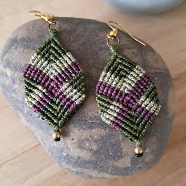 Boucles d'oreilles géométricolore. – Image 6